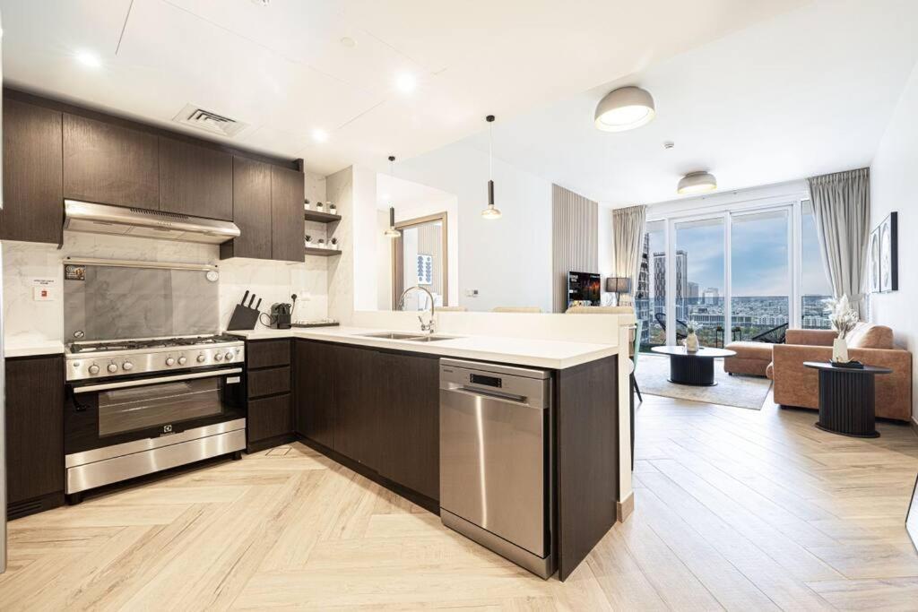 Chic 2 Bed Near Trade Centre With 5 Star Amenities Apartment Дубай Екстериор снимка