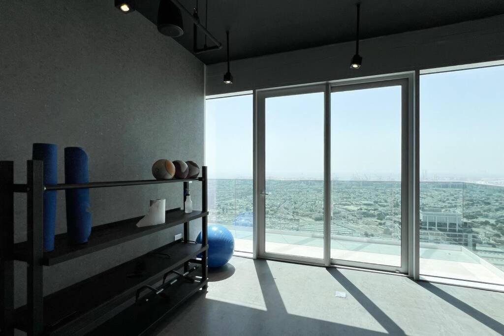 Chic 2 Bed Near Trade Centre With 5 Star Amenities Apartment Дубай Екстериор снимка